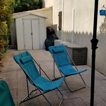 Maison De Climatisee بيت للعطل *